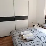 Apartment Laura - With Private Swimming Pool *
