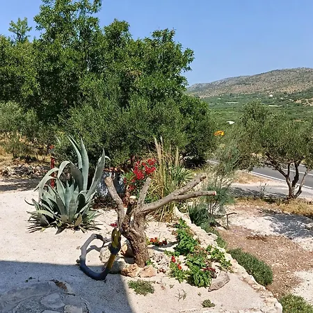 Apartment Laura - With Private Swimming Pool *