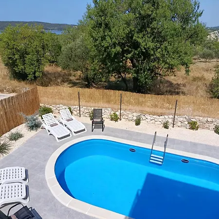 Apartment Laura - With Private Swimming Pool Sibenik