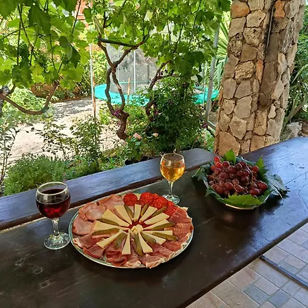 Laura - With Private Swimming Pool *