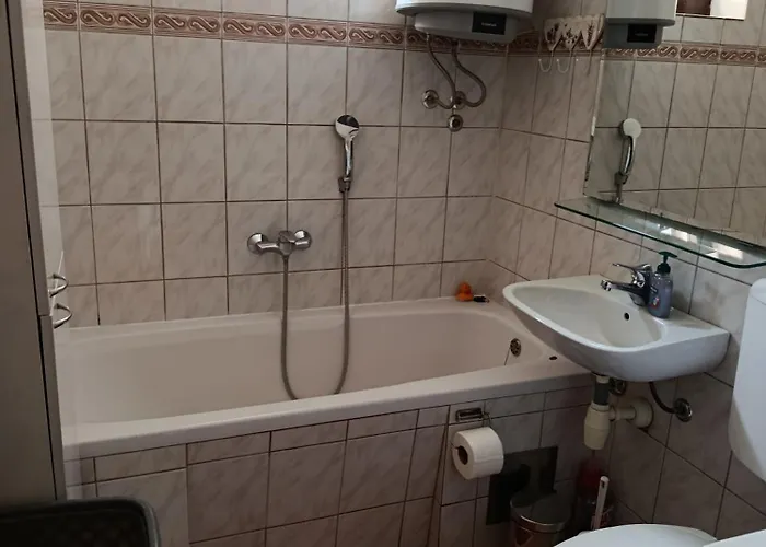 דירה Laura - With Private Swimming Pool *