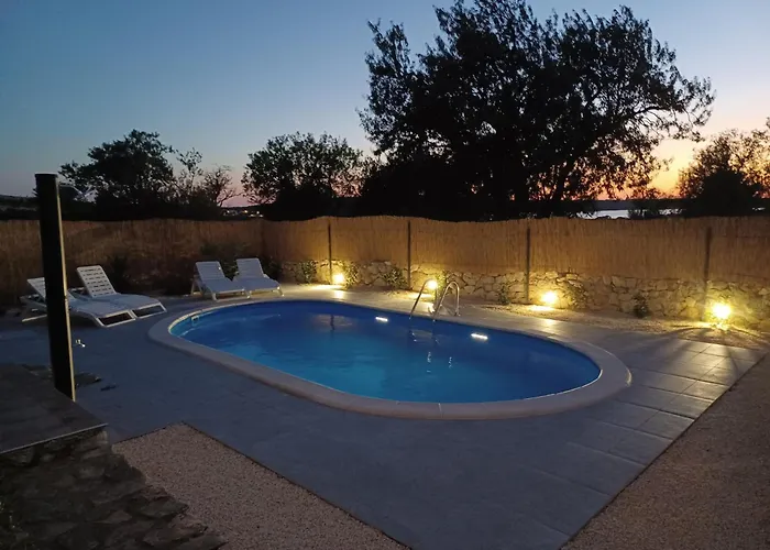 Laura - With Private Swimming Pool